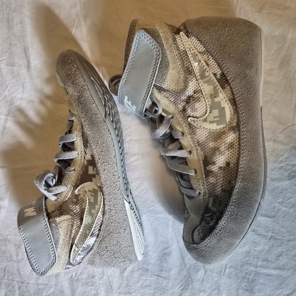 Youth Nike Gray Wrestling Sneakers